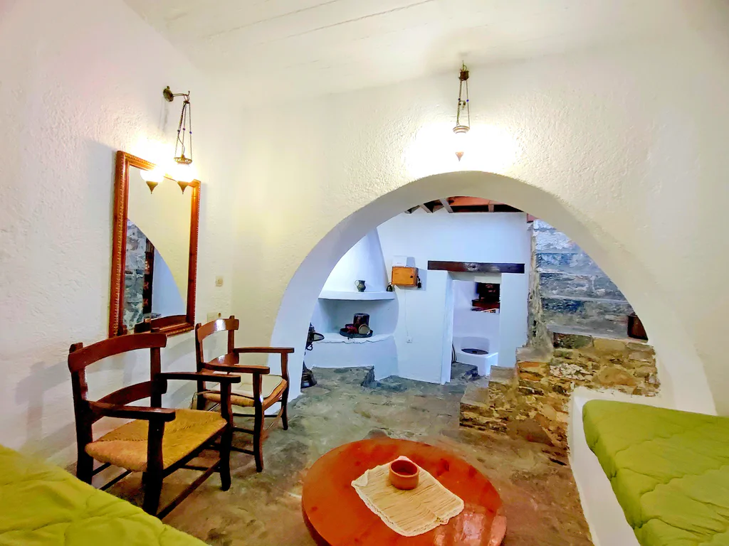 Argyro bedroom 03