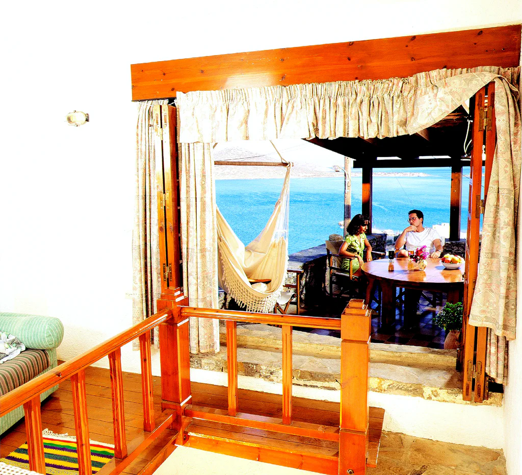 Argyro bedroom sea view 02