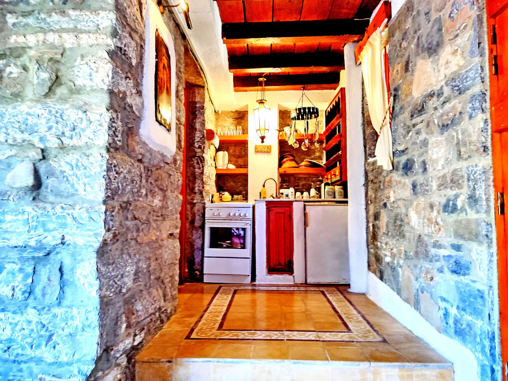 Demetra kitchen approach 01