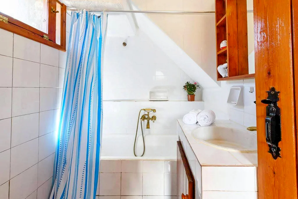 EratoHouseElounda17