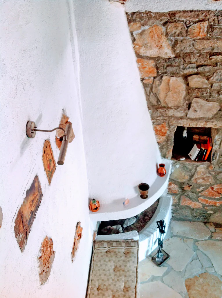 Kalliopi living room fireplace 01