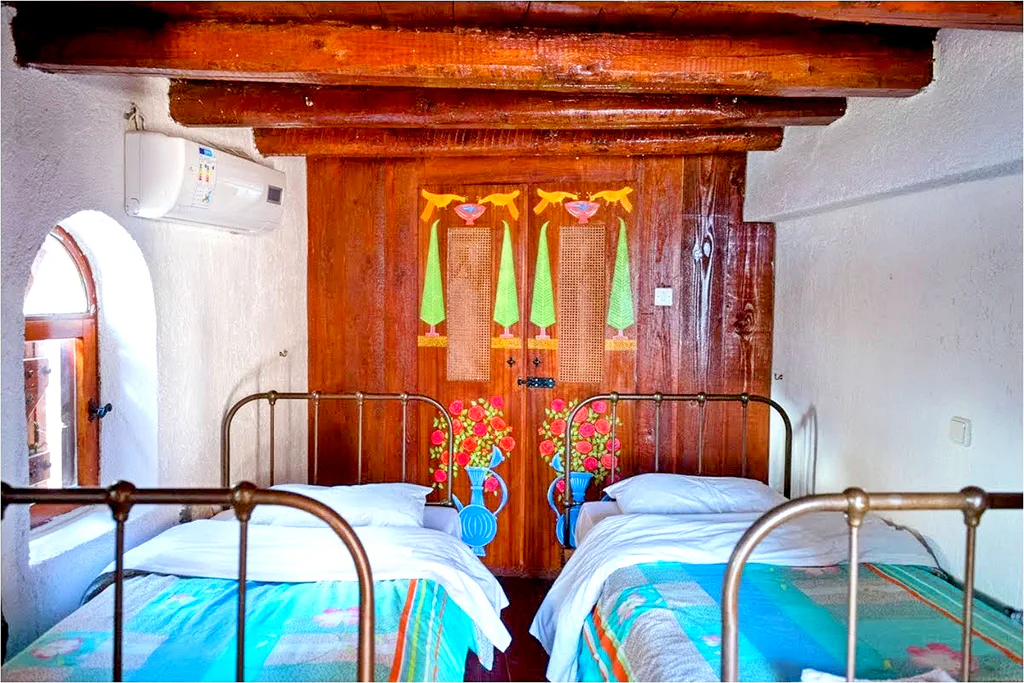 Monastiri bedroom single beds first floor 01