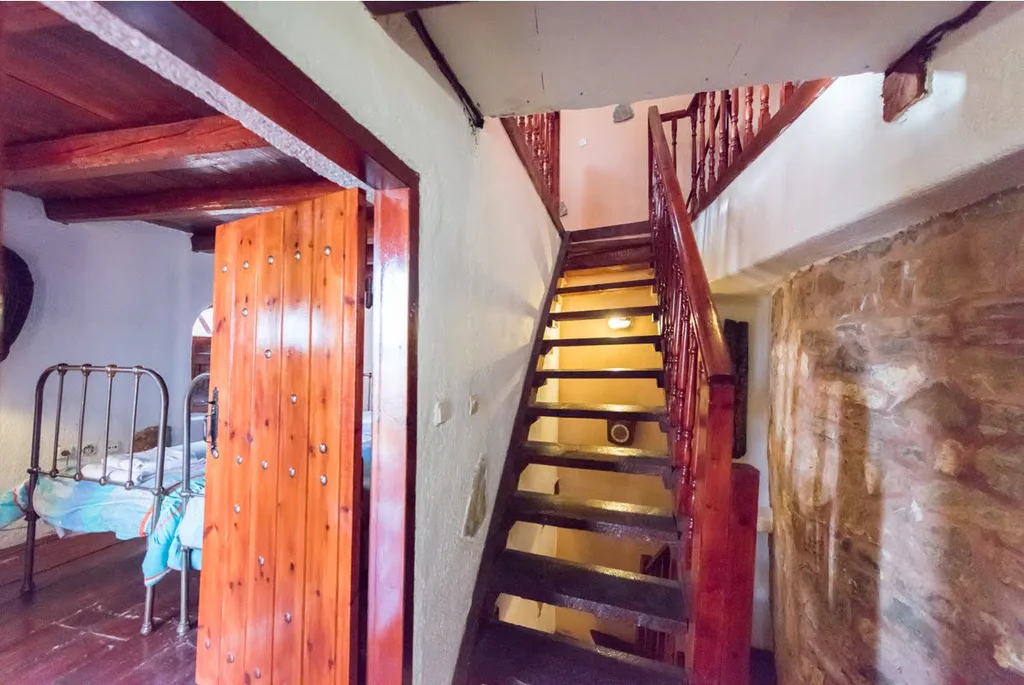 Monastiri stairs 01