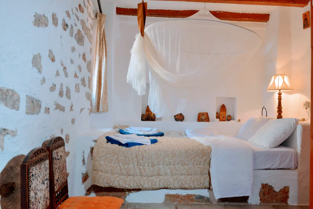 Almond Tree Villa ground-floor double bedroom